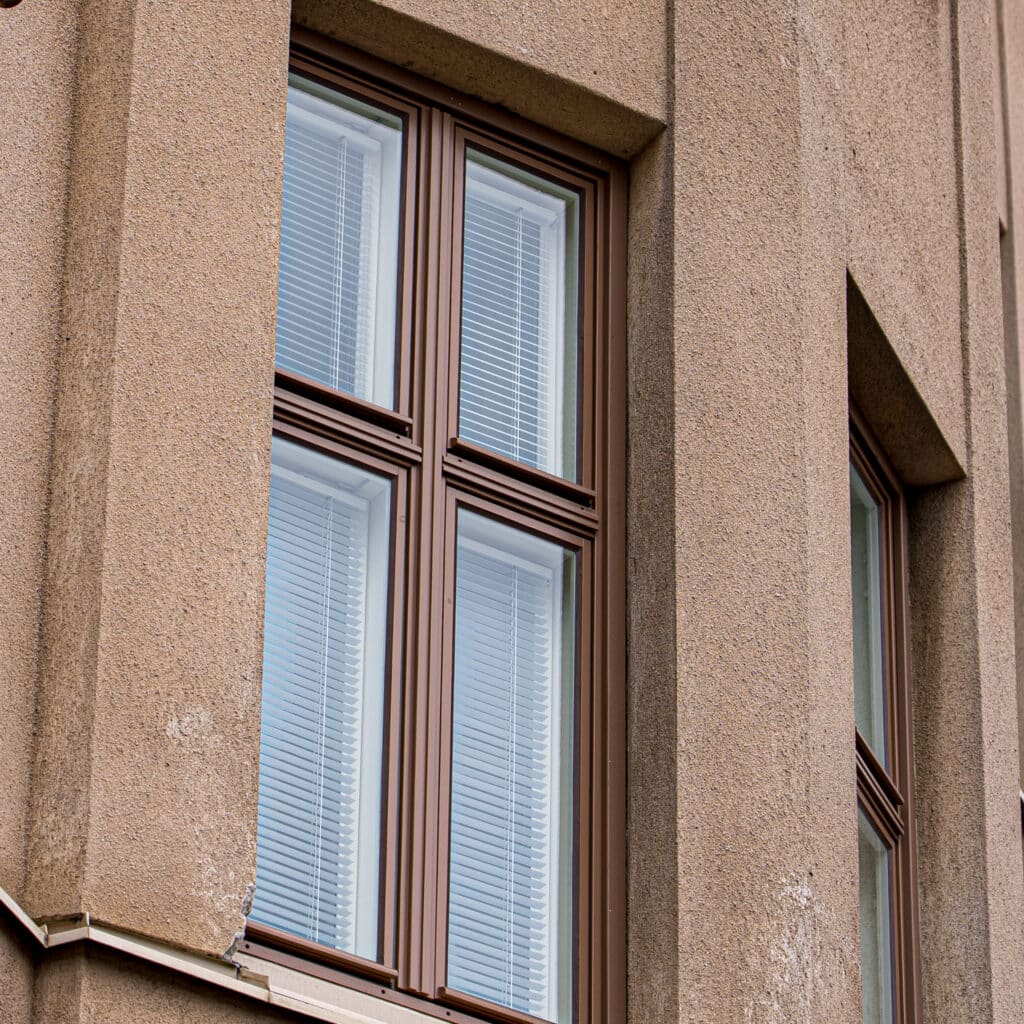 Sälekaihtimet mittatilausikkunoihin - ota yhteyttä lepolanpuusepat.fi